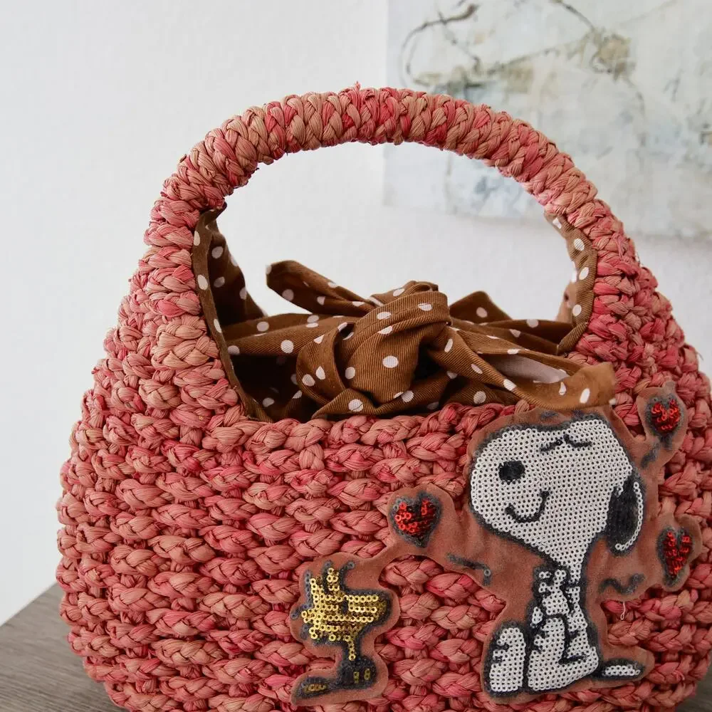 SNOOPY themed KAWAII Pink straw bag Made in Japan